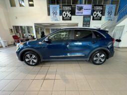 
										2022 Kia Niro PHEV EX full									