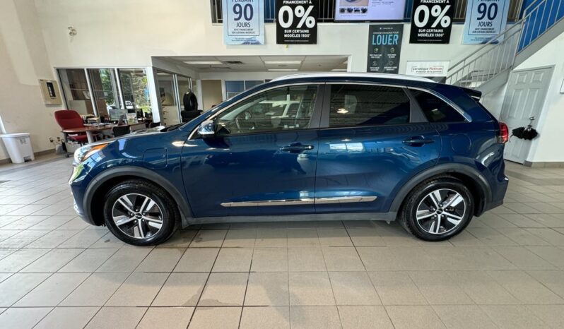 
								2022 Kia Niro PHEV EX full									