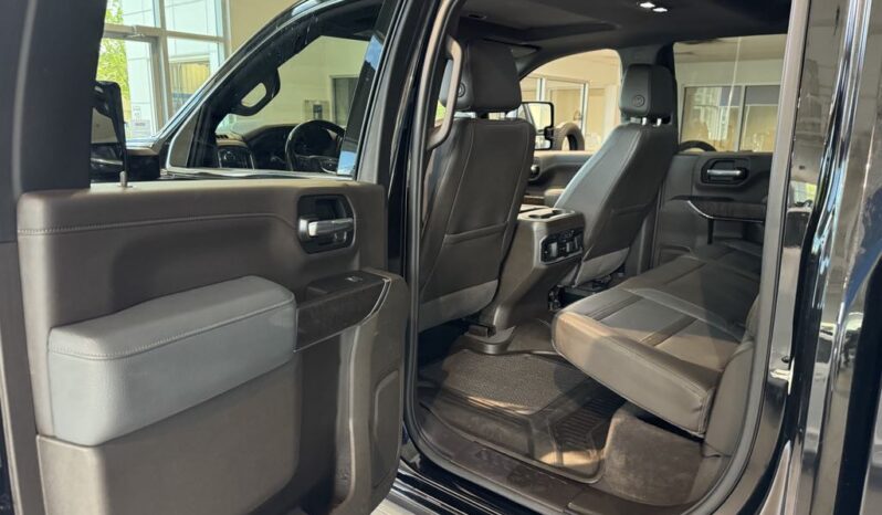 
								2023 GMC Sierra 2500 Crew Cab 4×4 Denali full									