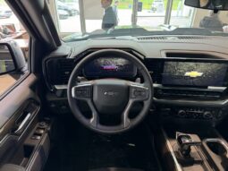 
										2025 Chevrolet Silverado 1500 Crew Cab Short Box 4 full									