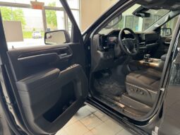 
										2025 Chevrolet Silverado 1500 Crew Cab Short Box 4 full									