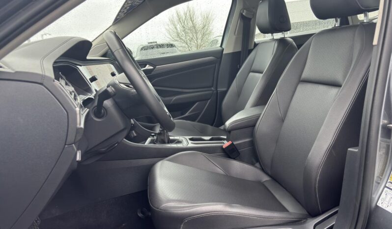 
								2020 Volkswagen Jetta Highline Manual full									