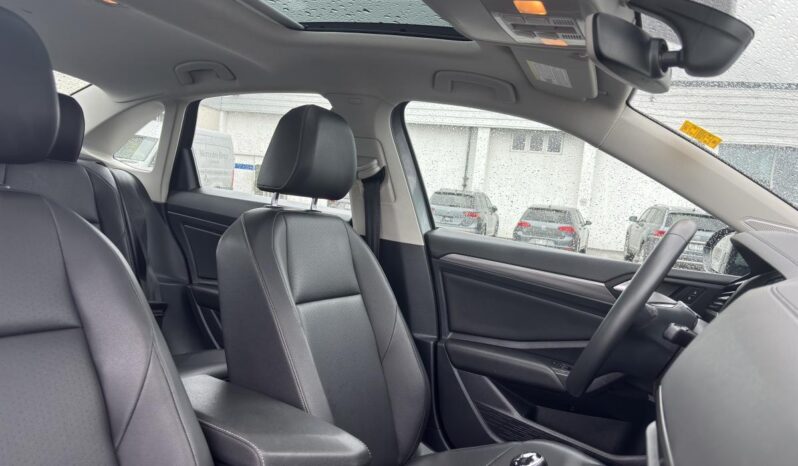 
								2020 Volkswagen Jetta Highline Manual full									