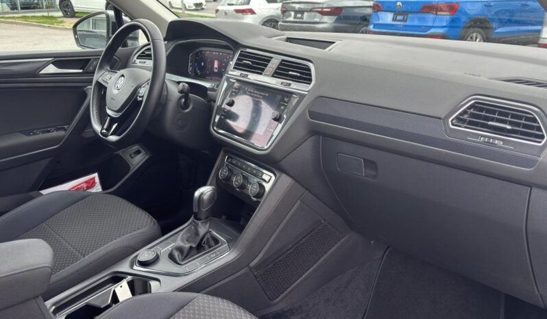 
								2021 Volkswagen Tiguan United 4MOTION full									