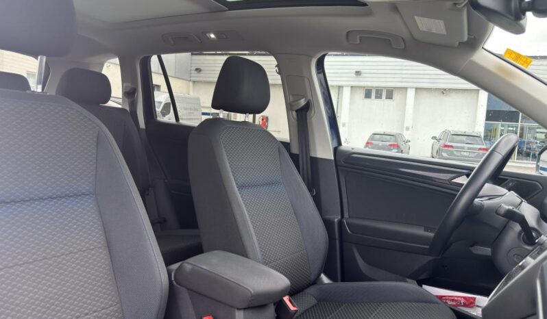 
								2021 Volkswagen Tiguan United 4MOTION full									
