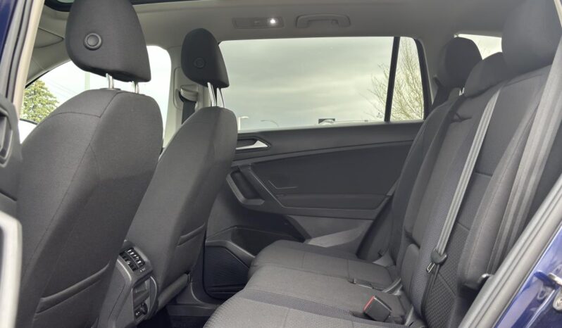
								2021 Volkswagen Tiguan United 4MOTION full									