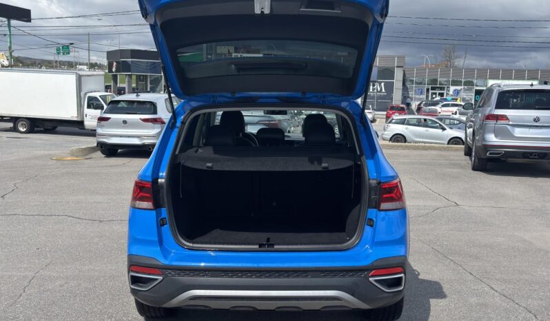
								2022 Volkswagen Taos Comfortline 4MOTION full									
