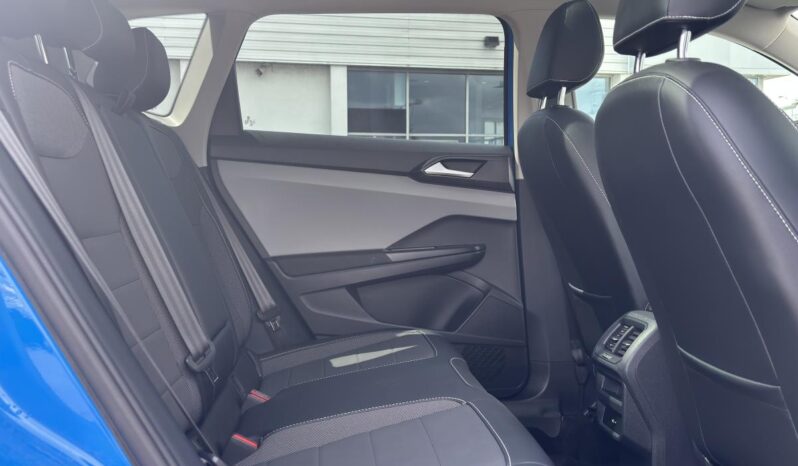 
								2022 Volkswagen Taos Comfortline 4MOTION full									