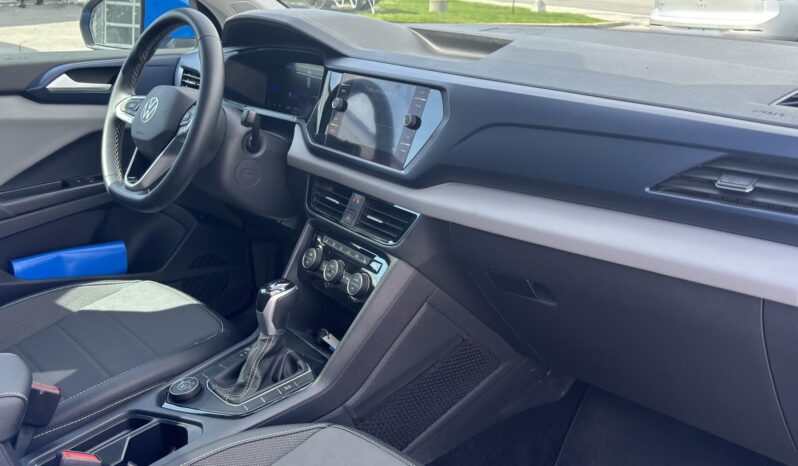 
								2022 Volkswagen Taos Comfortline 4MOTION full									