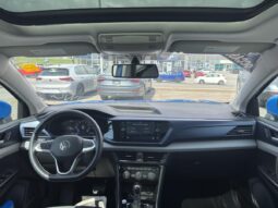 
										2022 Volkswagen Taos Comfortline 4MOTION full									