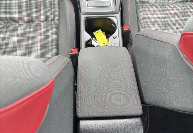 
								2022 Volkswagen Golf GTI 2.0 T Auto 6sp full									