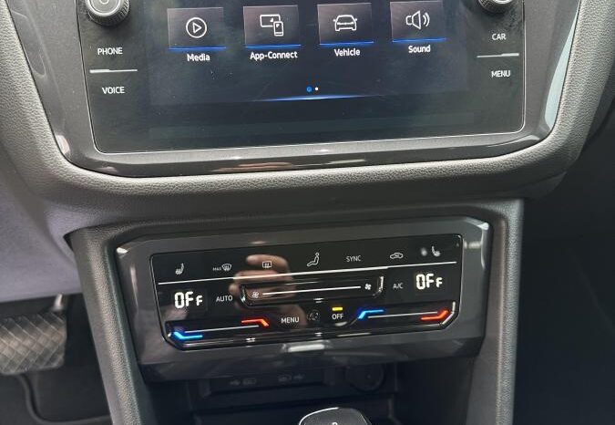 
								2022 Volkswagen Tiguan Comfortline 4MOTION full									