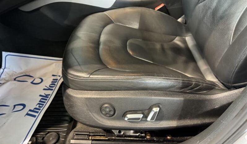 
								2014 Audi A4 2.0 6sp Technik full									