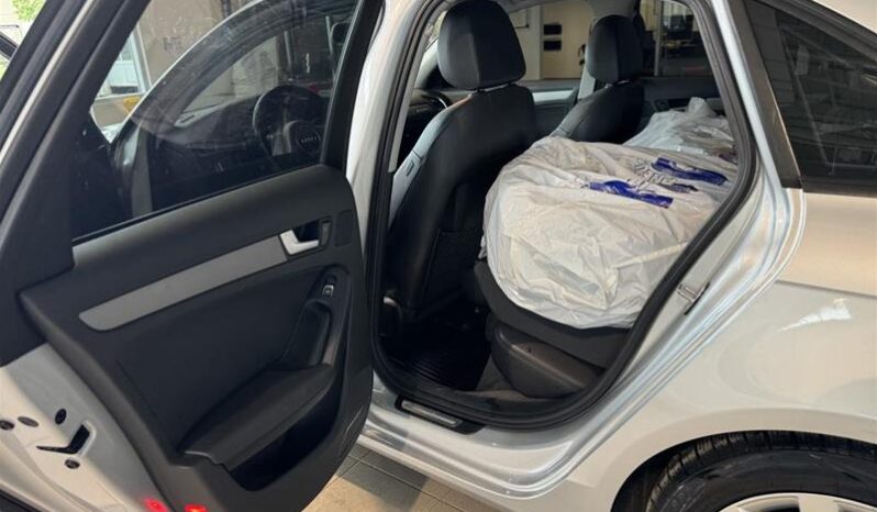 
								2014 Audi A4 2.0 6sp Technik full									