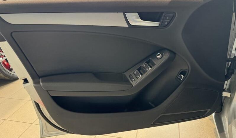 
								2014 Audi A4 2.0 6sp Technik full									