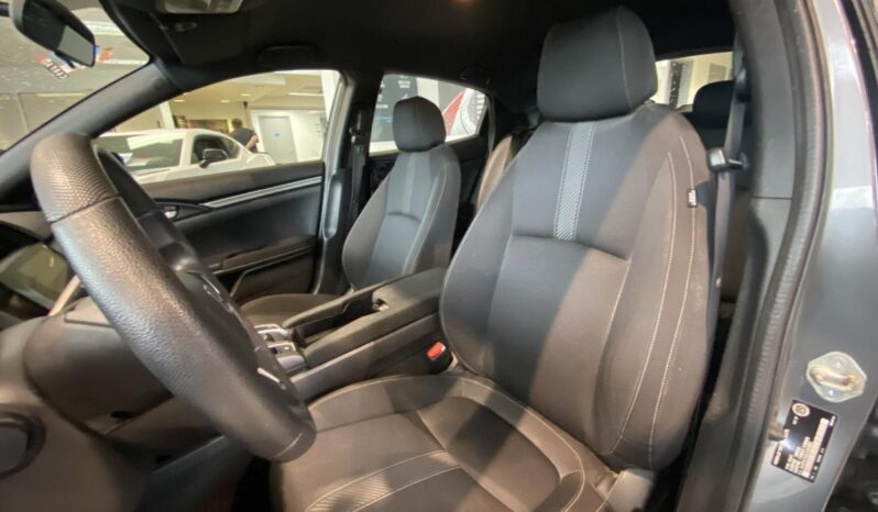 
								2018 Honda Civic Hatch Lx Cvt full									