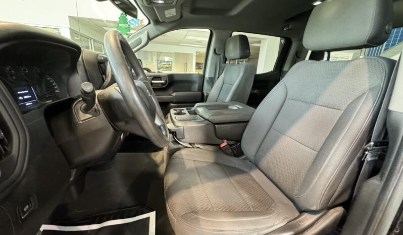 
								2021 Chevrolet Silverado 1500 Crew Cab 4×4 Custom / Standard Box full									