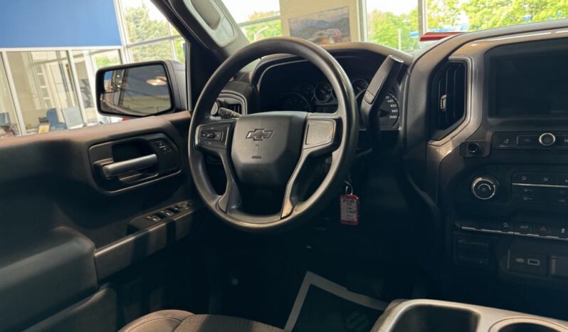 
								2021 Chevrolet Silverado 1500 Crew Cab 4×4 Custom / Standard Box full									