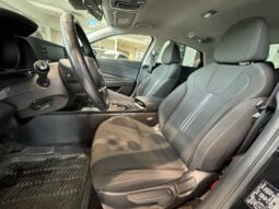 
										2022 Hyundai Elantra Preferred Ivt full									