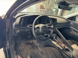 
										2022 Hyundai Elantra Preferred Ivt full									