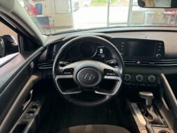 
										2022 Hyundai Elantra Preferred Ivt full									