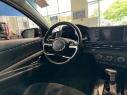
										2022 Hyundai Elantra Preferred Ivt full									