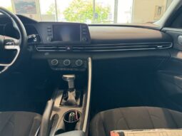 
										2022 Hyundai Elantra Preferred Ivt full									