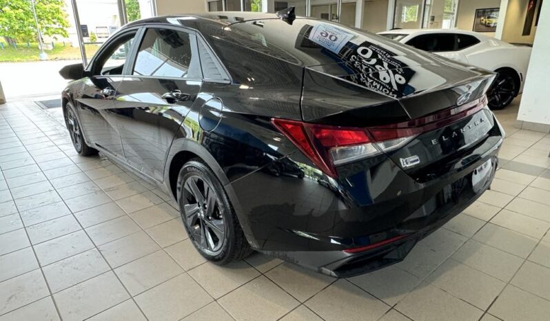 
								2022 Hyundai Elantra Preferred Ivt full									