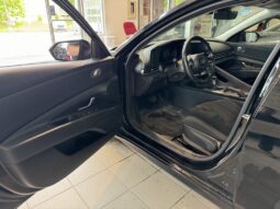 
										2022 Hyundai Elantra Preferred Ivt full									