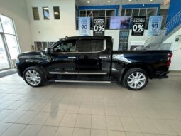 
										2023 Chevrolet Silverado 1500 Crew Cab 4×4 High full									