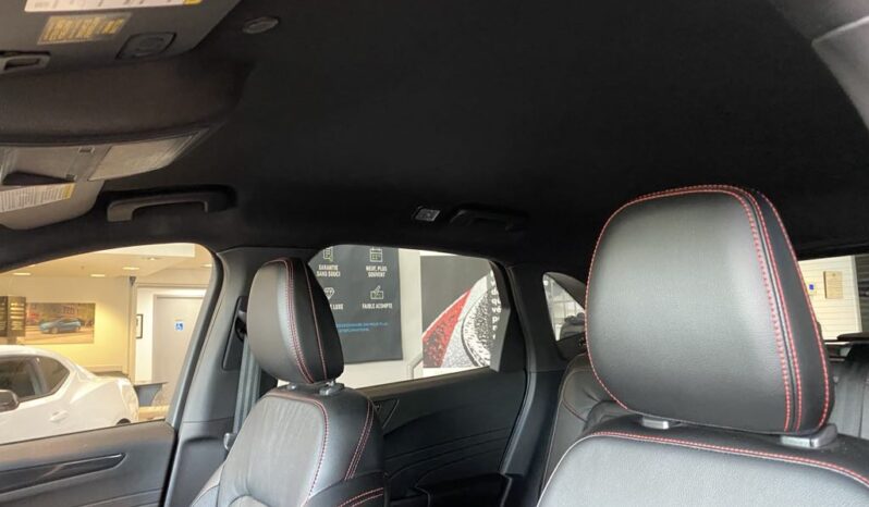 
								2023 Ford Escape St-Line Awd full									