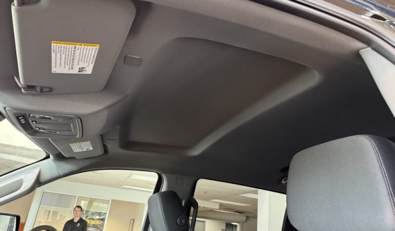 
								2025 Chevrolet Silverado 1500 Crew Cab Standard full									