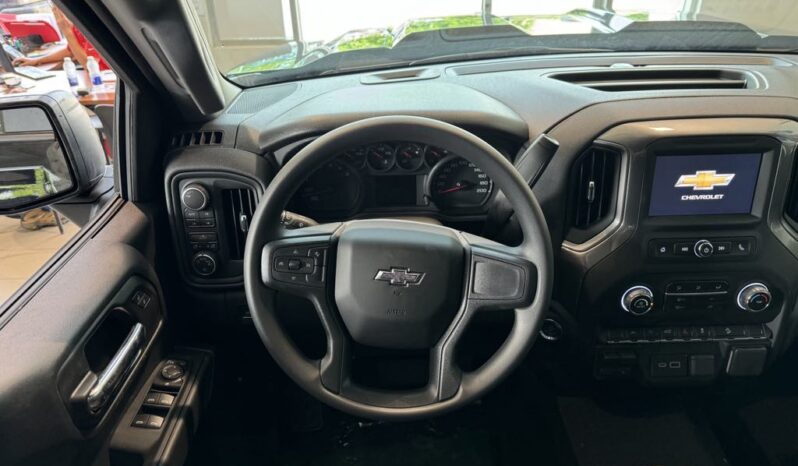 
								2025 Chevrolet Silverado 1500 Crew Cab Standard full									