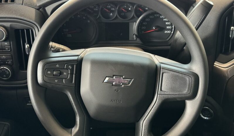 
								2025 Chevrolet Silverado 1500 Crew Cab Standard full									