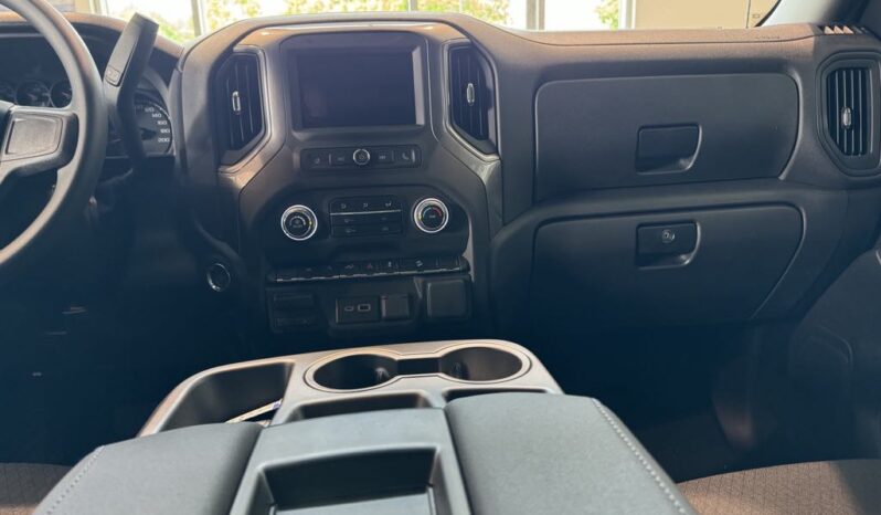 
								2025 Chevrolet Silverado 1500 Crew Cab Standard full									