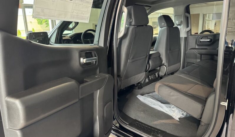
								2025 Chevrolet Silverado 1500 Crew Cab Standard full									