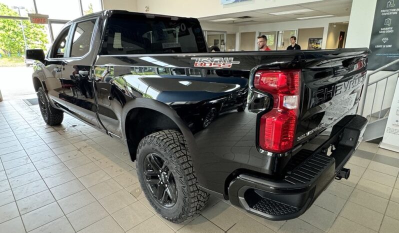 
								2025 Chevrolet Silverado 1500 Crew Cab Standard full									