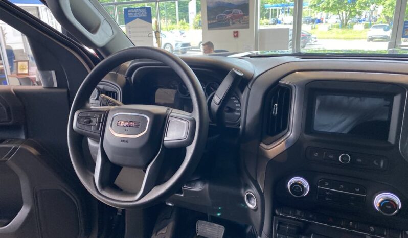 
								2025 GMC Sierra 2500 4wd Crew Cab full									
