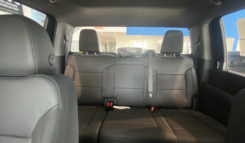 
								2025 GMC Sierra 2500 4wd Crew Cab full									