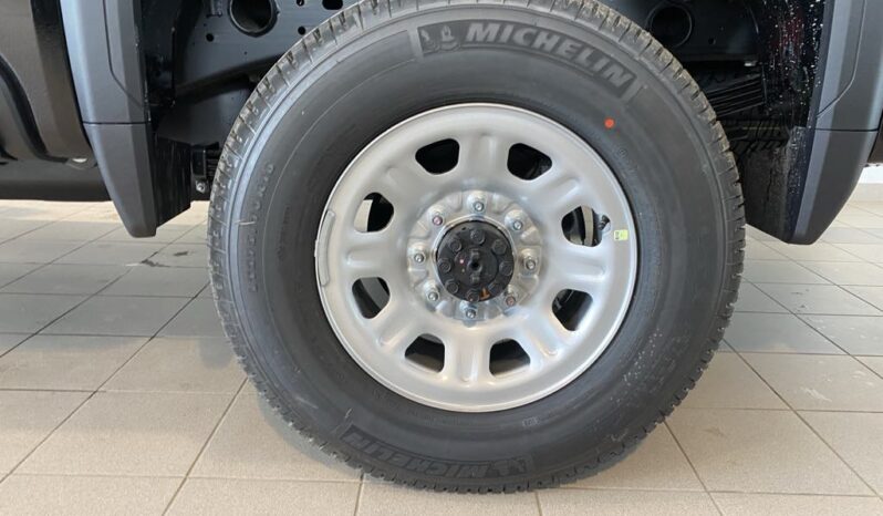 
								2025 GMC Sierra 2500 4wd Crew Cab full									