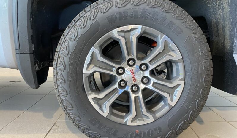 
								2025 GMC Sierra 1500 Crew Cab Standard full									
