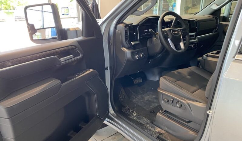 
								2025 GMC Sierra 1500 Crew Cab Standard full									
