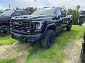 2025 GMC Sierra 2500 4wd Crew Cab
