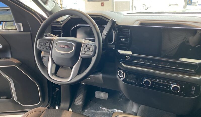 
								2025 GMC Sierra 2500 4wd Crew Cab full									