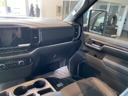 
										2025 GMC Sierra 2500 4wd Crew Cab full									