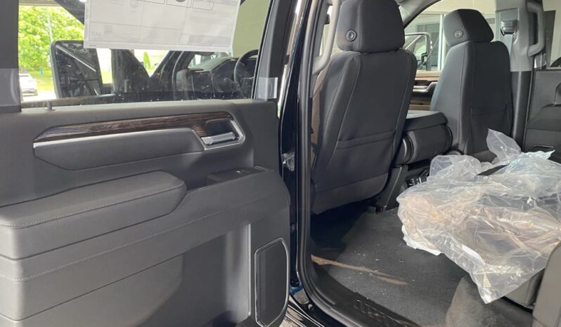 
								2025 GMC Sierra 2500 4wd Crew Cab full									
