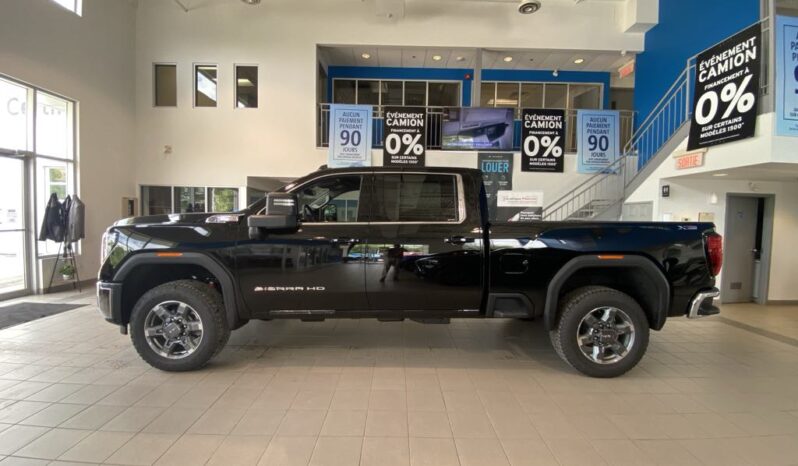 
								2025 GMC Sierra 2500 4wd Crew Cab full									
