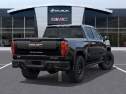 2025 GMC Sierra 1500 Crew Cab Short Box 4