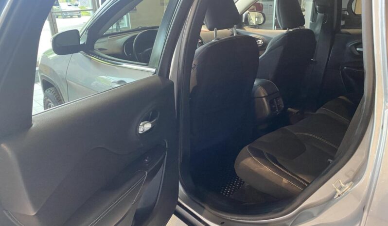 
								2015 Jeep Cherokee 4×4 North full									
