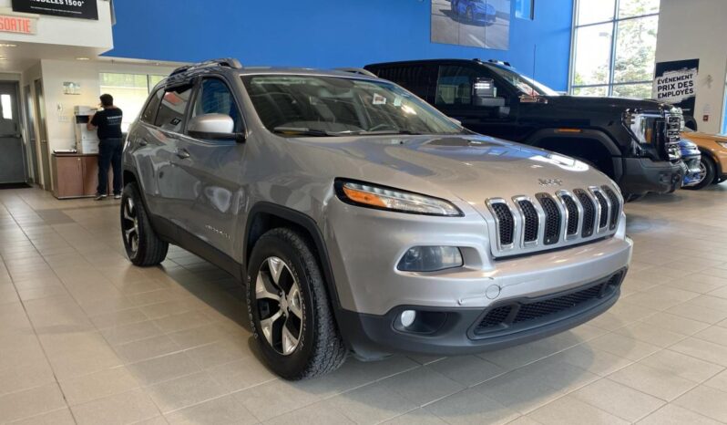 
								2015 Jeep Cherokee 4×4 North full									